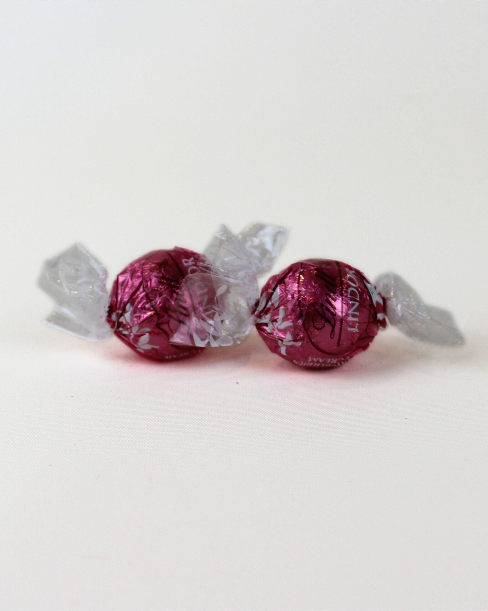 Strawberries and Cream Lindor Moment's