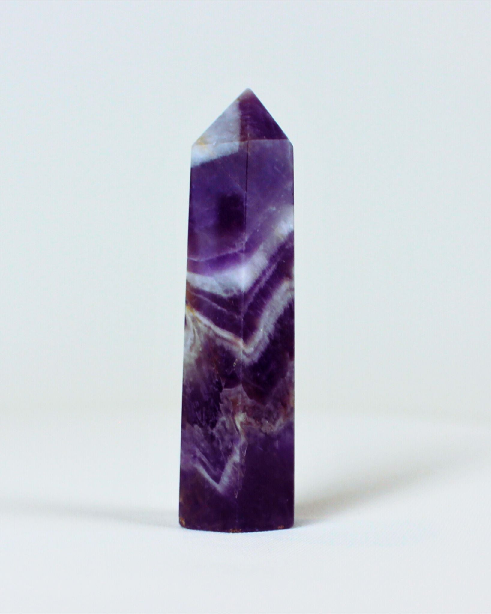 Amethyst tower crystal, a unique and stylish decorative piece for home, office, or NZ gift boxes – perfect for crystal collectors and thoughtful keepsakes.