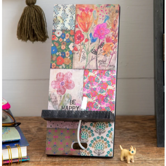 Cute, practical and oh-so-handy! 📱 This foldable wooden phone stand is perfect for watching videos, charging your phone or holding your recipe card while cooking. It folds flat for easy storage and makes a great little gift or addition to a gift box.