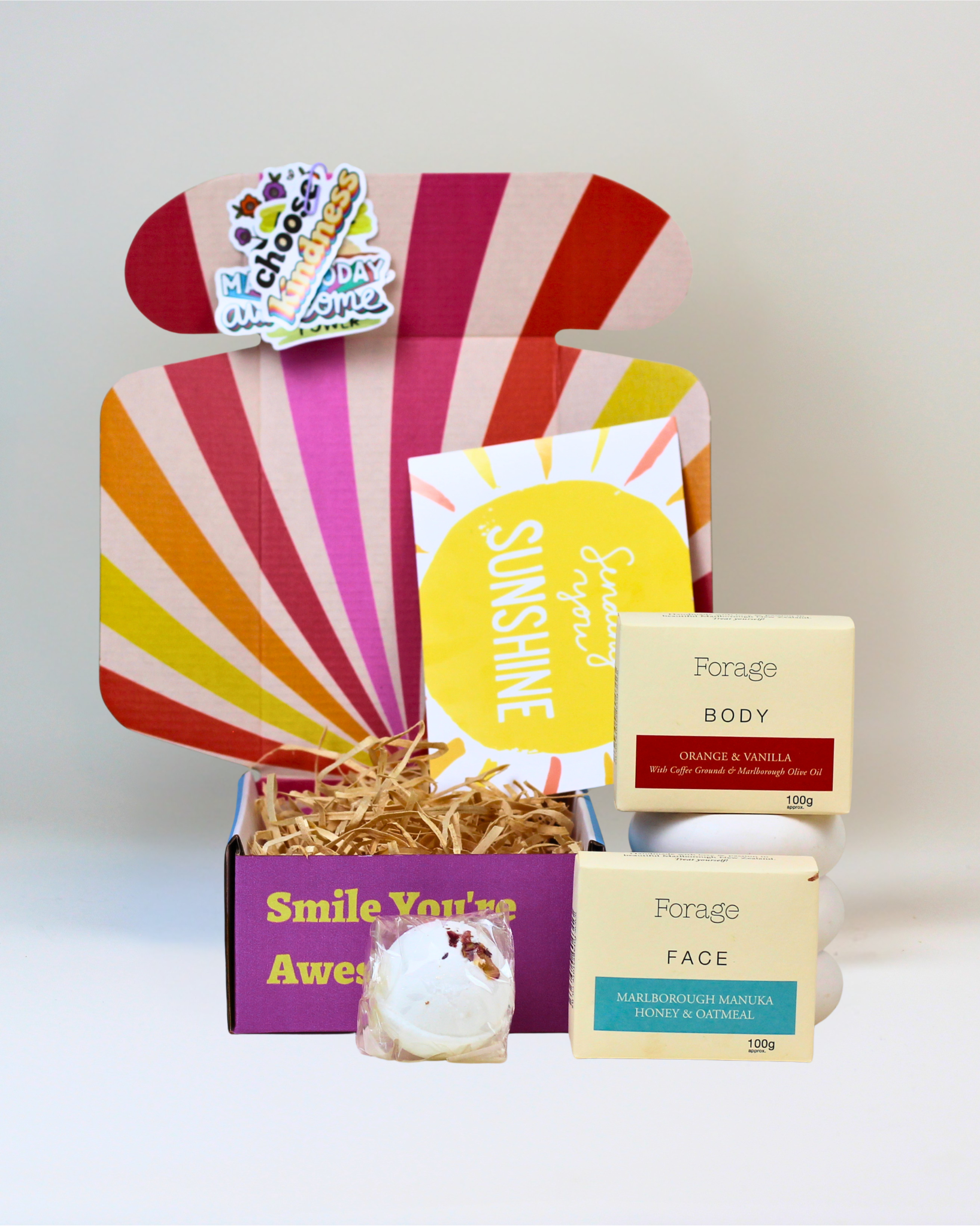 Pamper gift box NZ with Forage natural body bar, oatmeal face bar and rose geranium bath bomb