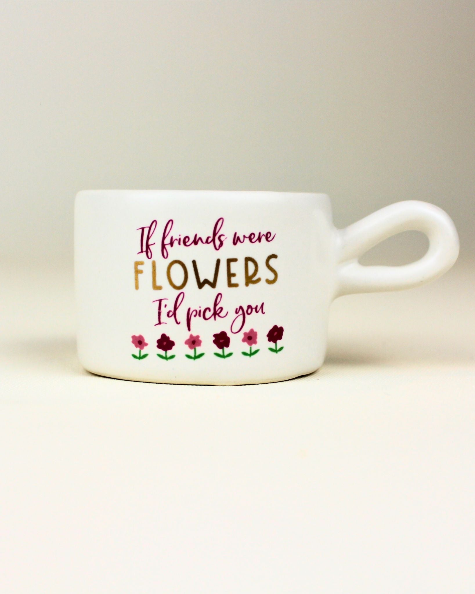 Share warmth and friendship with this “If Friends Were Flowers, I’d Pick You” tealight candle, made in New Zealand. Perfect for gifting, decorating, or adding a thoughtful touch to any space with a cozy glow and meaningful message.