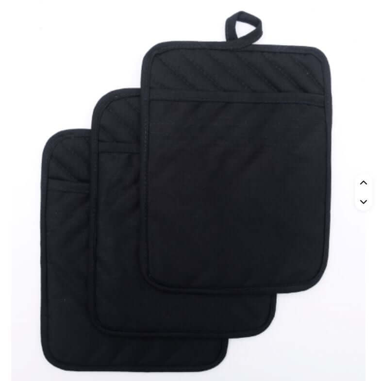 Black padded oven mitt and pot rest – practical Housewarming Gift NZ for new homeowners