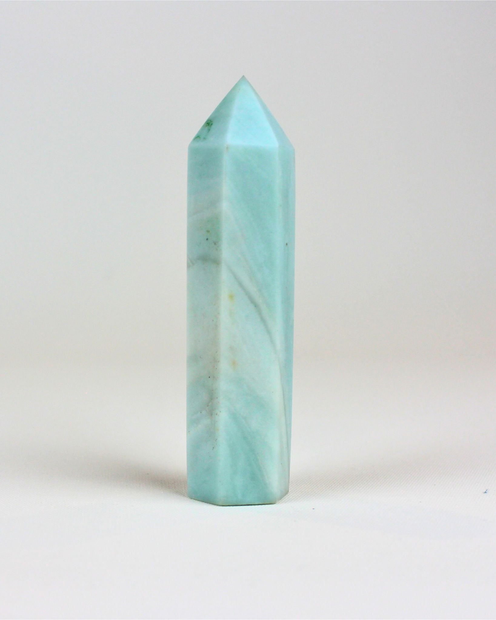 Sky blue crystal tower, a unique and elegant decorative piece for home, office, or NZ gift boxes – perfect for crystal collectors and thoughtful keepsakes.