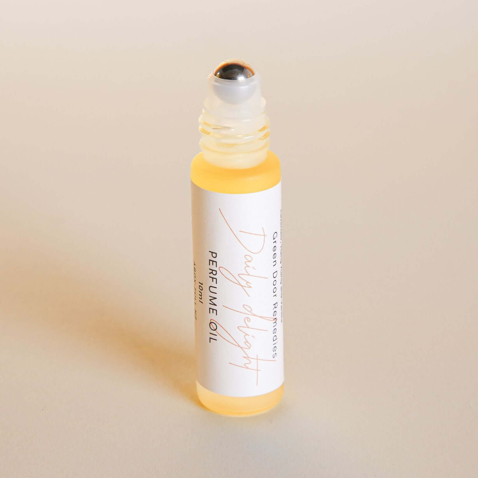 Essential Oil Daily Delight Perfume Oil 10ml, a pocket-sized fragrance perfect for Natural Skincare Gifts NZ and wellbeing gift boxes.