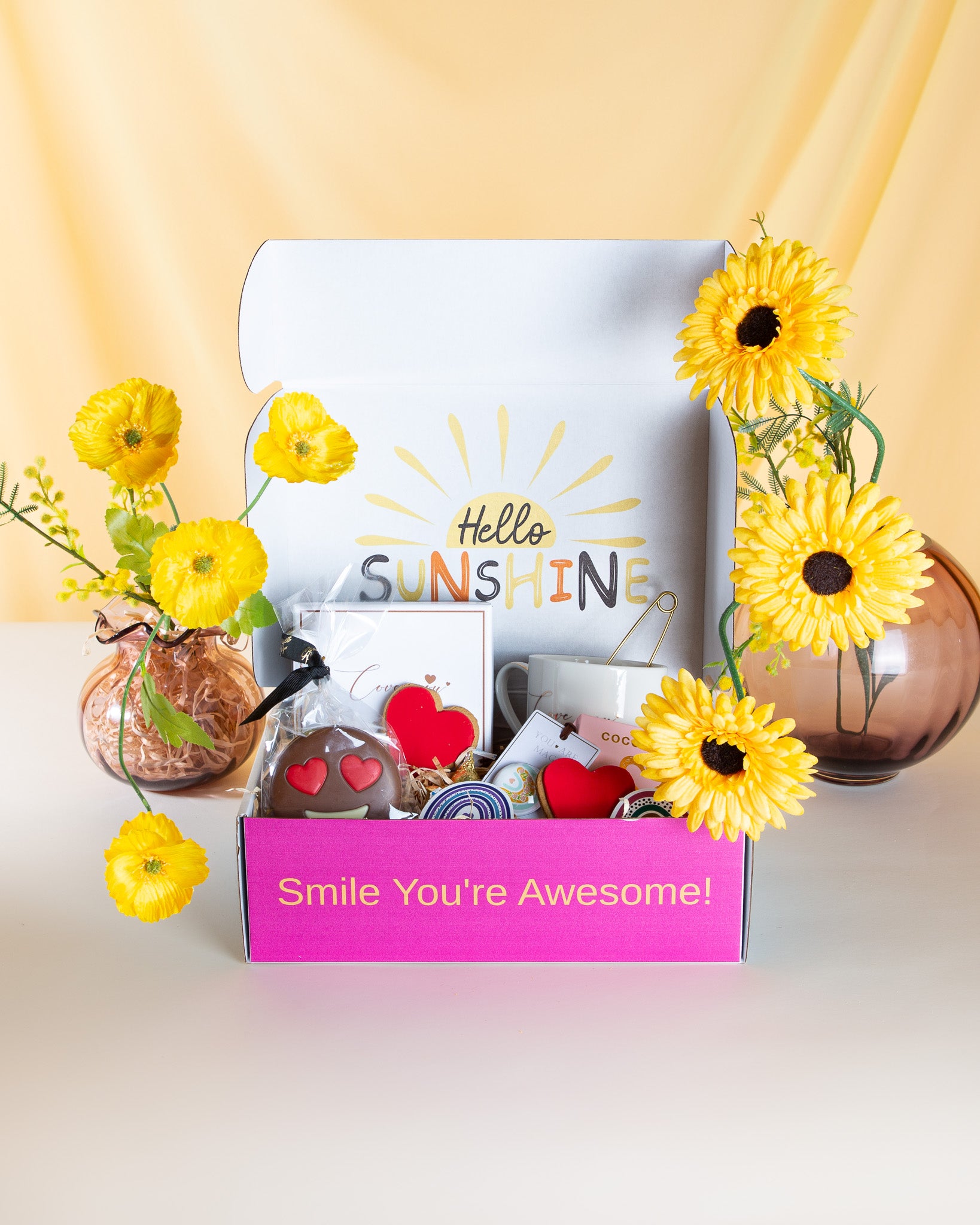 Box-Full of Love Gift Box NZ – mug, diffuser, chocolates, treats, and personalised card, beautifully packaged for NZ-wide delivery, perfect for birthdays or anniversaries.
